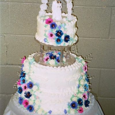 Closer Look At B&d Wedding Cake