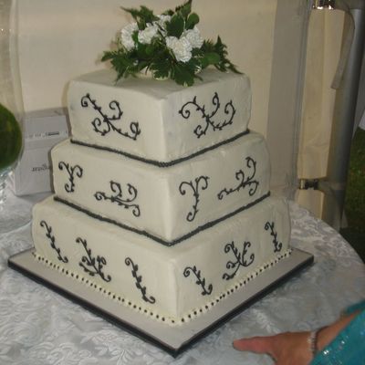 Black And White Wedding Cake