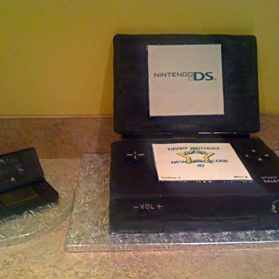 Nintendo Ds Cake