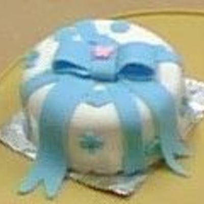 Bailey's First Fondant Cake