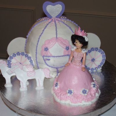 Princess Carriage Cake