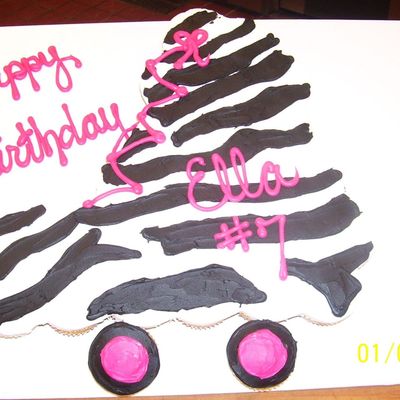 Skate Cupcake Cake