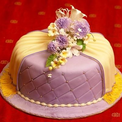A Purple Engagement Cake