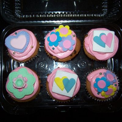 Hearts And Flower Cupcakes