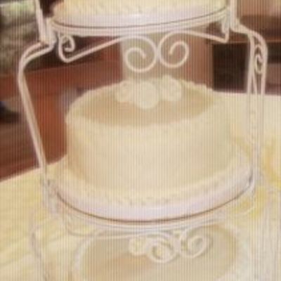 3 Tier Wedding Cake On Stand