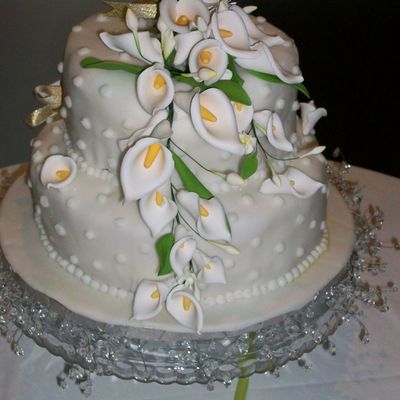 Calla Lillies Wedding Cake