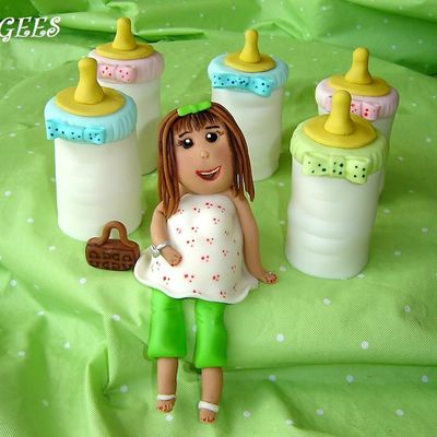 Mini Baby Bottles W/ Sugar Dough "mommy"...