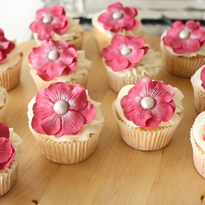 Flower Theme Cupcakes