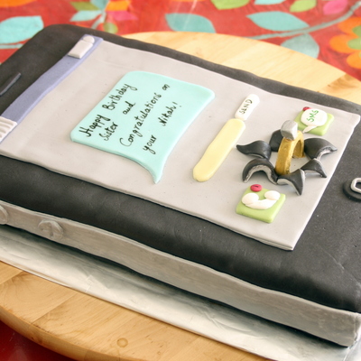 Iphone 4 Cake