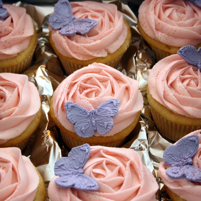 Roses And Butterflies Cupcakes