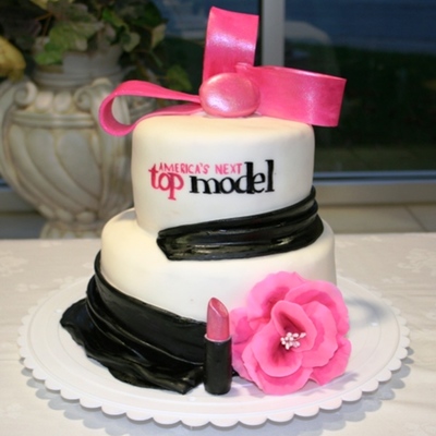 Laura Kirkpatrick's Americas Next Top Model Cake