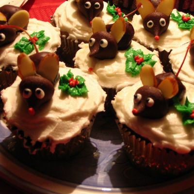 Christmas Mice Cupcakes