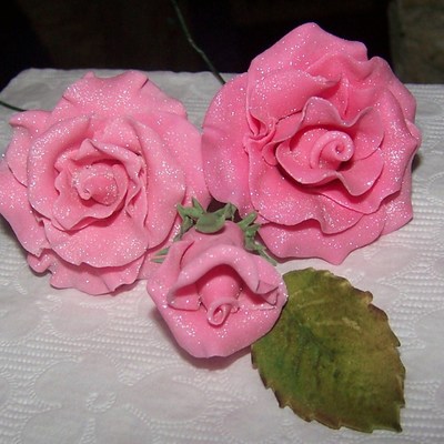 Gumpaste Roses