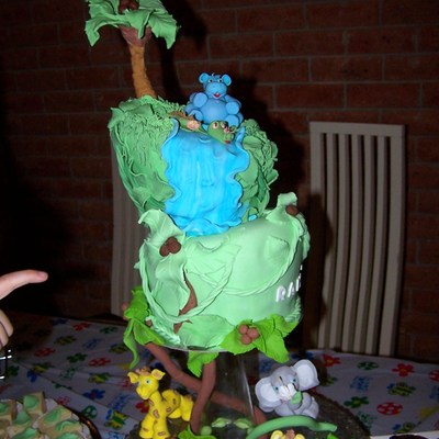 Jungle Animal Topsy Turvey Cake