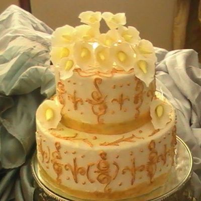 White /gold Cake