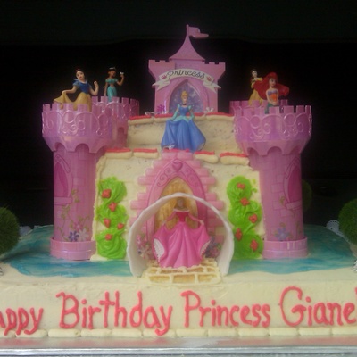 Disney Princesses Castle Cake