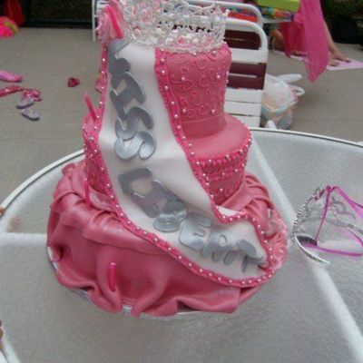 Pageant Cake