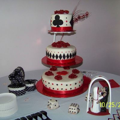 Vegas Wedding Cake