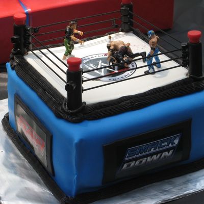 Wrestling Cake