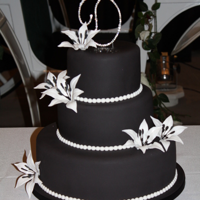 Wedding Cake 2010 B&w