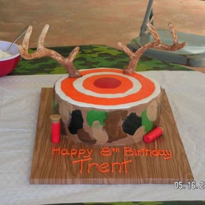 Target Antlers Camo Hunting Cake