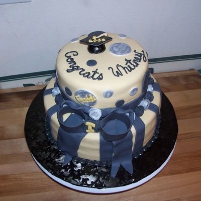 U Of I Vandals Grad Cake