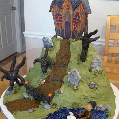 Mccleskey's Haunted Trail & House