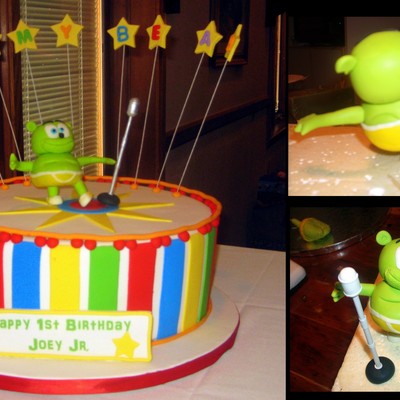 Gummy Bear Song Cake