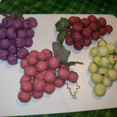 Grape Clusters: Cake Balls