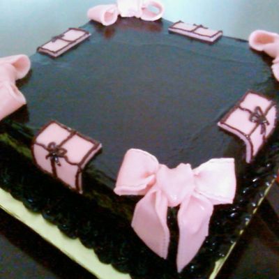Chocolate Cake With Chocolate Glaze