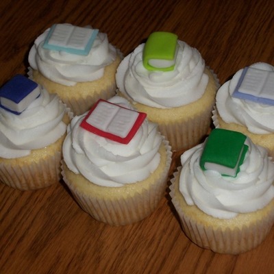 Book Cupcakes