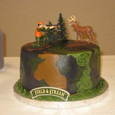 Groom's Camo Cake