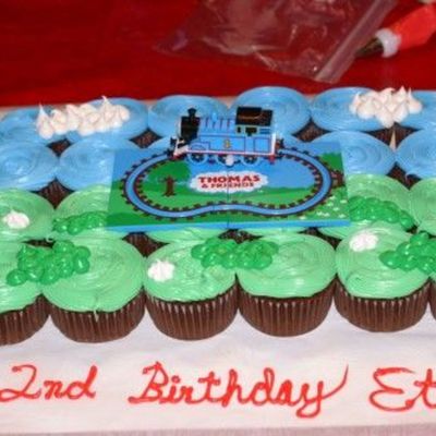 Thomas The Train Cupcake Cake