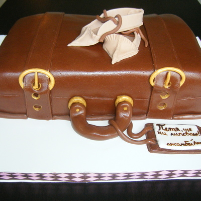 Suitcase & "tsarvuli" Shoes