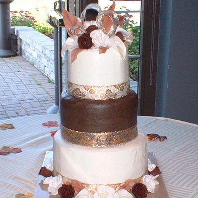 Chocolate And White Wedding