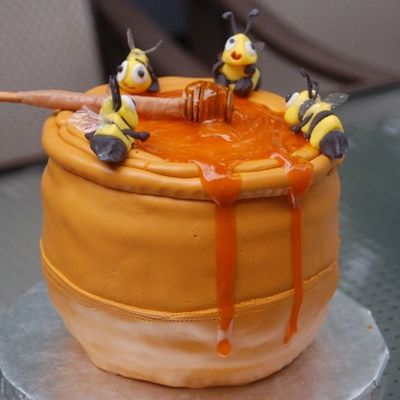Honey Pot And Bee Cake