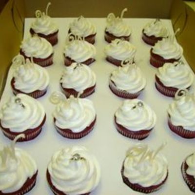 Elegant Bridal Cupcakes