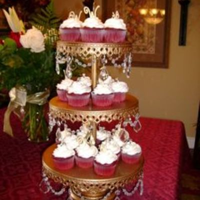 Elegant Bridal Cupcakes And Display