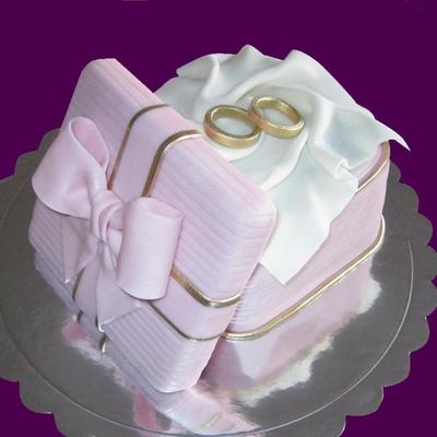 Box Cake With Rings