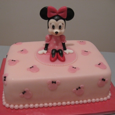 Monnie Mouse Cake