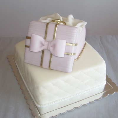 Purple Ring Box Cake