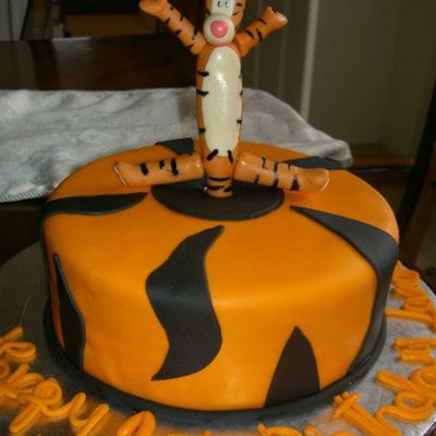 Tigger Cake