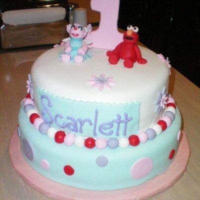 Scarlett_Cake.jpg