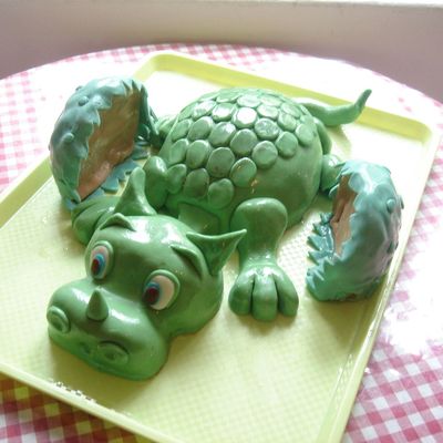 Baby Dragon Cake