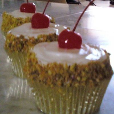 Pistachio Cherry Cheese Cake