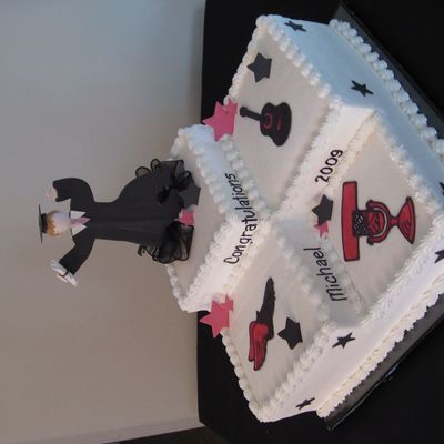 Graduation Cake With Favorite Things