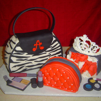 Got Purse, Make Up, Shopping Gag?!