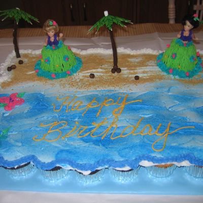 Luau Cupcake Cake