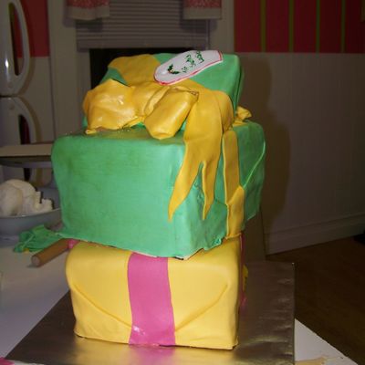 The Elf That Fell In!!!