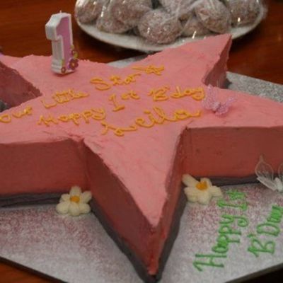 Leilas First B'day Cake